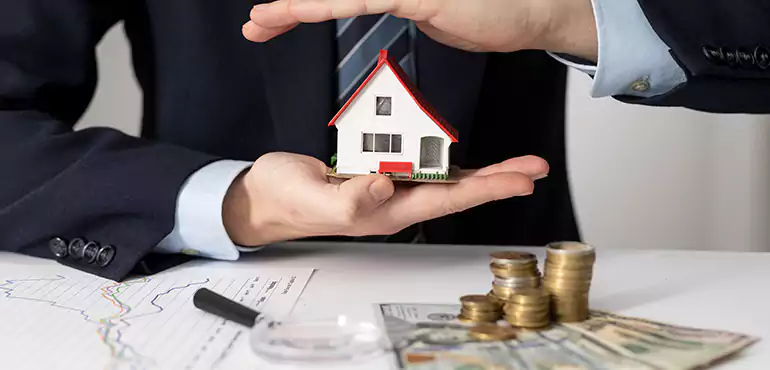 Benefits of Selling to Us in Des Moines, IA