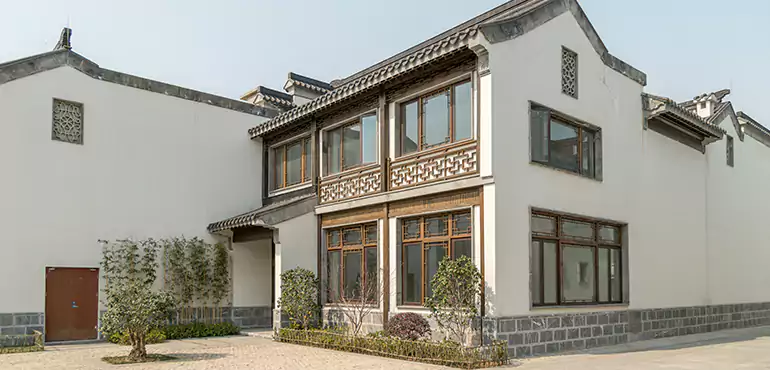 We Help Des Moines Homeowners Sell Squatter-Occupied Houses Quickly and Safely