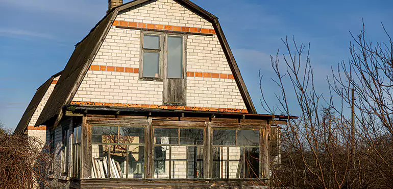 Types of Houses We Buy Without Repairs in Des Moines, IA
