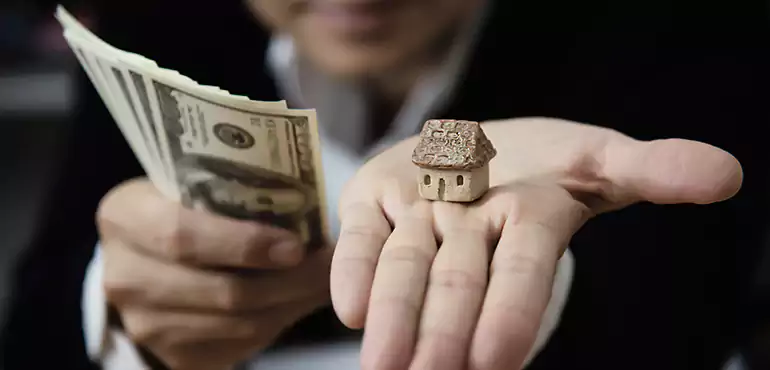 Avoid the Hassle of a Traditional Sale in Des Moines, IA