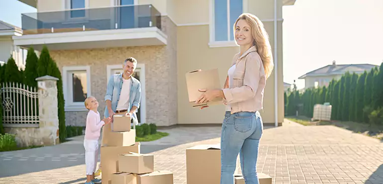 Why Des Moines Homeowners Prefer Working with Us Instead of a Realtor