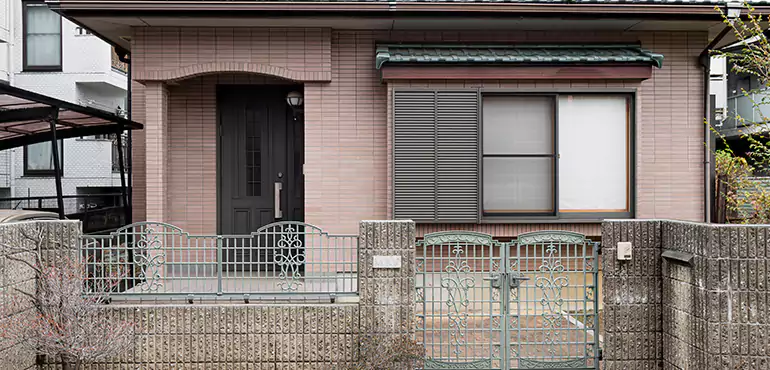 Why Choose Us for Buying Rental Property for Cash in Des Moines, IA ?